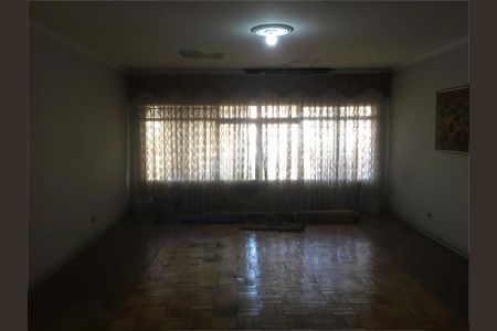 Casa à venda com 184m², 3 quartos e 3 vagas