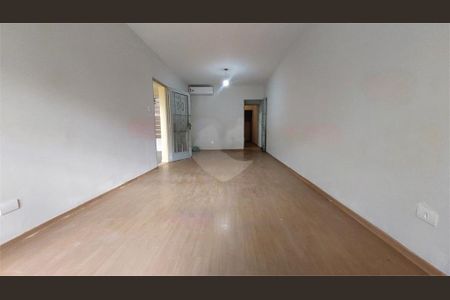 Casa à venda com 3 quartos, 191m² em Vila Alexandria, São Paulo