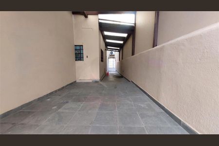Casa à venda com 3 quartos, 191m² em Vila Alexandria, São Paulo