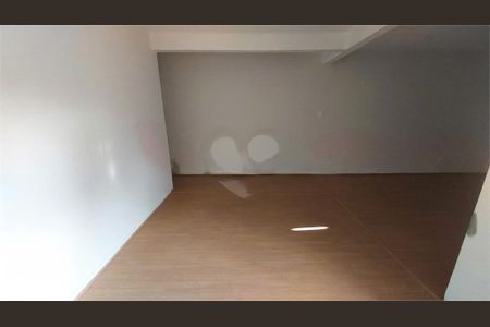 Casa à venda com 3 quartos, 191m² em Vila Alexandria, São Paulo