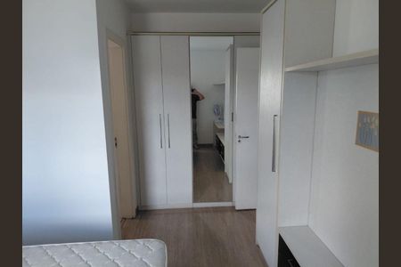 Apartamento à venda com 2 quartos, 76m² em Empresarial 18 do Forte, Barueri