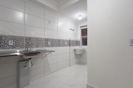 Cozinha e Área de Serviço de apartamento para alugar com 2 quartos, 42m² em Vila Alzira, Guarulhos