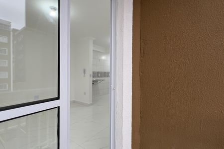 Varanda da Sala de apartamento para alugar com 2 quartos, 42m² em Vila Alzira, Guarulhos