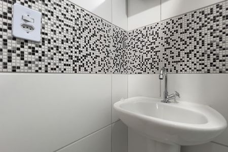 Apartamento para alugar com 42m², 2 quartos e 1 vaga Apartamento para alugar com 42m², 2 quartos e 1 vagaBanheiro