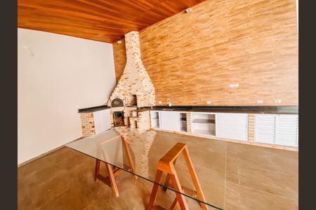 Casa à venda com 3 quartos, 380m² em Vila Santo Alberto, Santo André