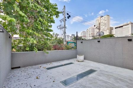 Casa à venda com 3 quartos, 220m² em Chácara Santo Antônio (Zona Sul), São Paulo