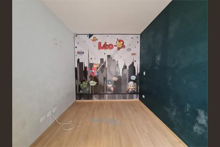 Casa à venda com 3 quartos, 300m² em Vila Granada, São Paulo