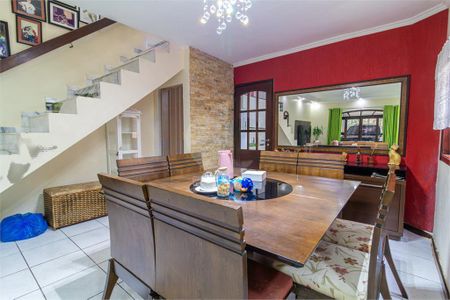 Casa à venda com 4 quartos, 104m² em Campo Grande, São Paulo