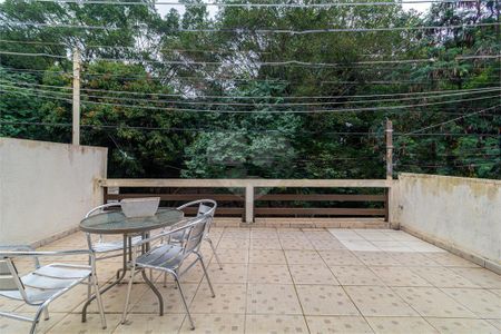 Casa à venda com 104m², 4 quartos e 2 vagas
