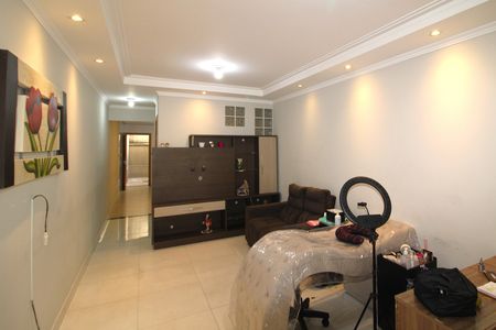 Sala de casa à venda com 3 quartos, 110m² em Parque Maria Domitila, São Paulo