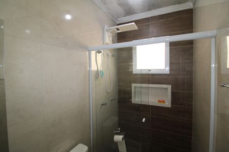 Casa para alugar com 110m², 3 quartos e 2 vagasBanheiro