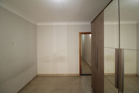 Quarto 1 de casa à venda com 3 quartos, 110m² em Parque Maria Domitila, São Paulo