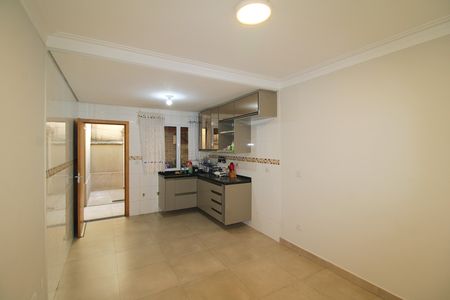 Casa para alugar com 110m², 3 quartos e 2 vagasCozinha