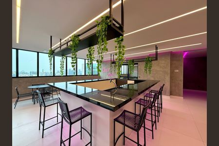Apartamento para alugar com 25m², 1 quarto e sem vaga Apartamento para alugar com 25m², 1 quarto e sem vagaSky Bar