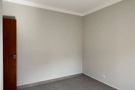Quarto de apartamento para alugar com 2 quartos, 98m² em Gonzaga, Santos