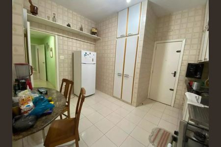 Apartamento à venda com 208m², 4 quartos e 1 vaga