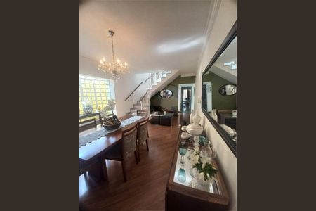 Casa à venda com 175m², 3 quartos e 1 vaga