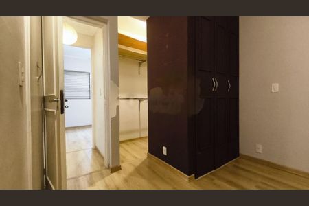 Apartamento à venda com 74m², 2 quartos e 1 vaga