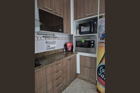Casa de condomínio à venda com 180m², 3 quartos e 2 vagas