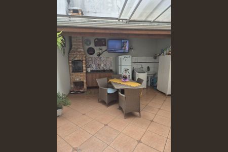 Casa de condomínio à venda com 180m², 3 quartos e 2 vagas
