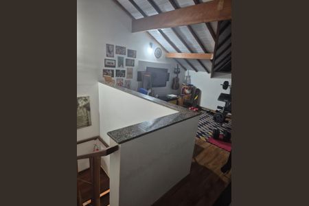 Casa de condomínio à venda com 180m², 3 quartos e 2 vagas