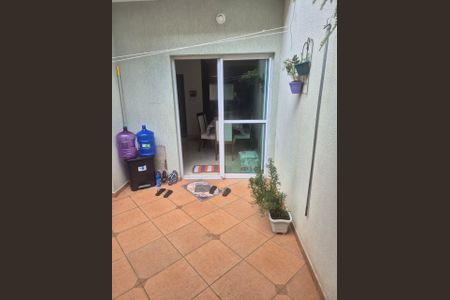 Casa de condomínio à venda com 180m², 3 quartos e 2 vagas