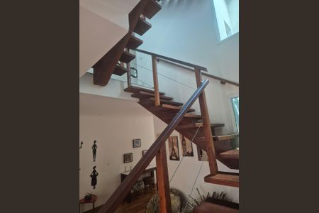Casa de condomínio à venda com 180m², 3 quartos e 2 vagas