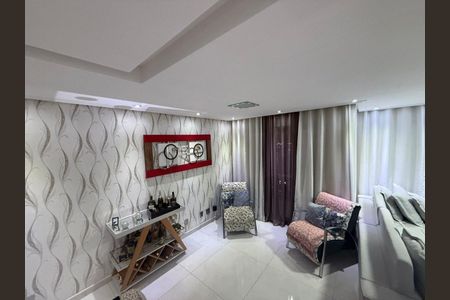 Apartamento à venda com 66m², 2 quartos e 1 vaga
