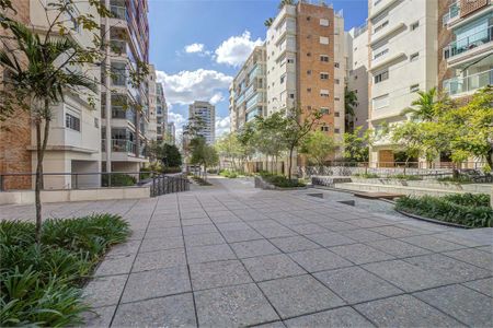 Apartamento à venda com 3 quartos, 241m² em Chácara Santo Antônio (Zona Sul), São Paulo