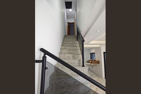 Casa à venda com 150m², 3 quartos e 2 vagas