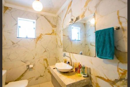 Casa à venda com 2 quartos, 114m² em Vila Humaita, Santo André