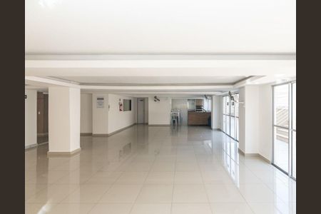 Apartamento à venda com 160m², 3 quartos e 3 vagas Apartamento à venda com 160m², 3 quartos e 3 vagasÁrea comum