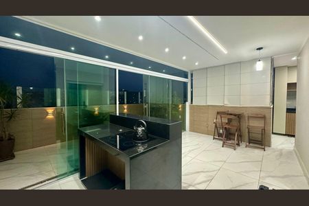 Apartamento à venda com 160m², 3 quartos e 3 vagas Apartamento à venda com 160m², 3 quartos e 3 vagasTerraço