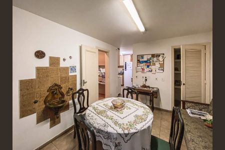 Apartamento à venda com 159m², 3 quartos e sem vaga