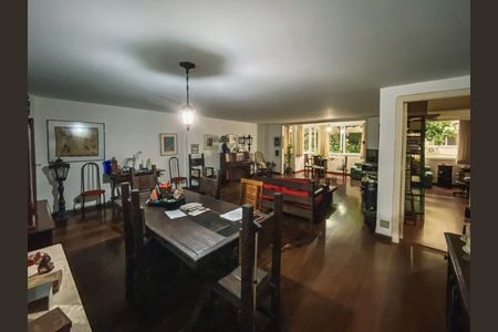 Apartamento à venda com 159m², 3 quartos e sem vaga