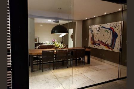 Casa à venda com 4 quartos, 354m² em Santa Lúcia, Belo Horizonte