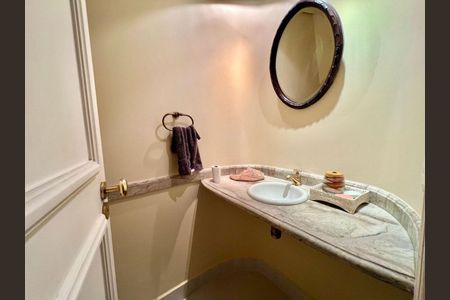 Apartamento à venda com 210m², 3 quartos e 1 vaga