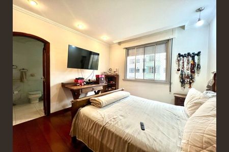 Apartamento à venda com 210m², 3 quartos e 1 vaga