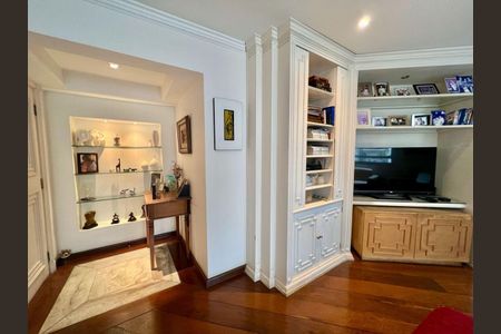 Apartamento à venda com 210m², 3 quartos e 1 vaga