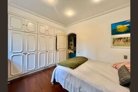 Apartamento à venda com 210m², 3 quartos e 1 vaga