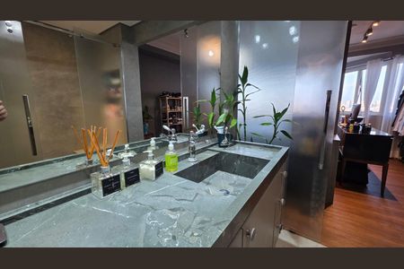 Apartamento à venda com 307m², 3 quartos e 5 vagas