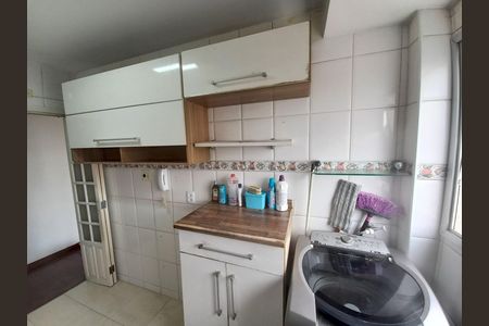 Apartamento à venda com 50m², 2 quartos e 1 vaga Apartamento à venda com 50m², 2 quartos e 1 vagaCozinha e Área de Serviço