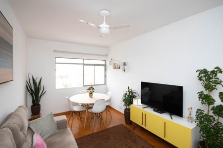 Sala  de apartamento à venda com 2 quartos, 61m² em Vila Mazzei, São Paulo