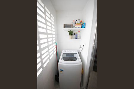 Apartamento à venda com 61m², 2 quartos e sem vaga Apartamento à venda com 61m², 2 quartos e sem vagaCozinha e Área de Serviço