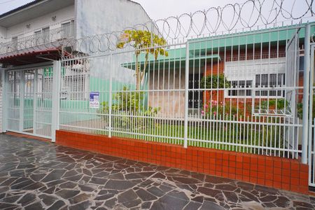 Casa para alugar com 45m², 1 quarto e 1 vaga Casa para alugar com 45m², 1 quarto e 1 vagaFachada