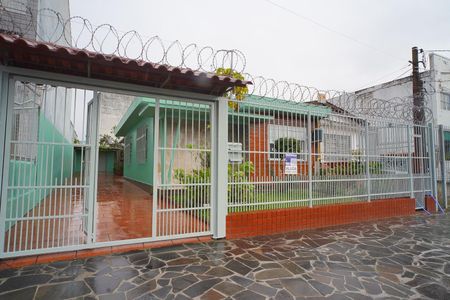 Casa para alugar com 45m², 1 quarto e 1 vaga Casa para alugar com 45m², 1 quarto e 1 vagaFachada