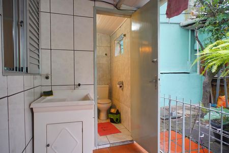 Área  de serviço  de casa para alugar com 1 quarto, 45m² em Sarandi, Porto Alegre