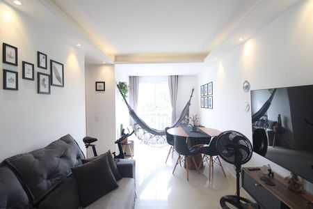 Sala de apartamento à venda com 2 quartos, 48m² em Taquara, Rio de Janeiro