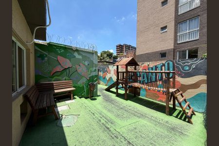 Apartamento à venda com 48m², 2 quartos e 1 vaga Apartamento à venda com 48m², 2 quartos e 1 vagaÁrea comum - Playground