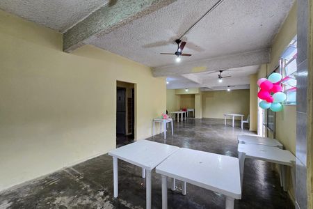 Apartamento para alugar com 56m², 2 quartos e 1 vaga Apartamento para alugar com 56m², 2 quartos e 1 vagaÁrea comum - Salão de festas